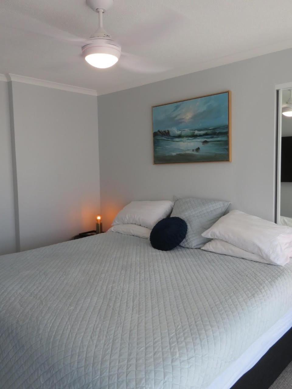 Surfers Beachside Holiday Apartments Голд-Кост Номер фото